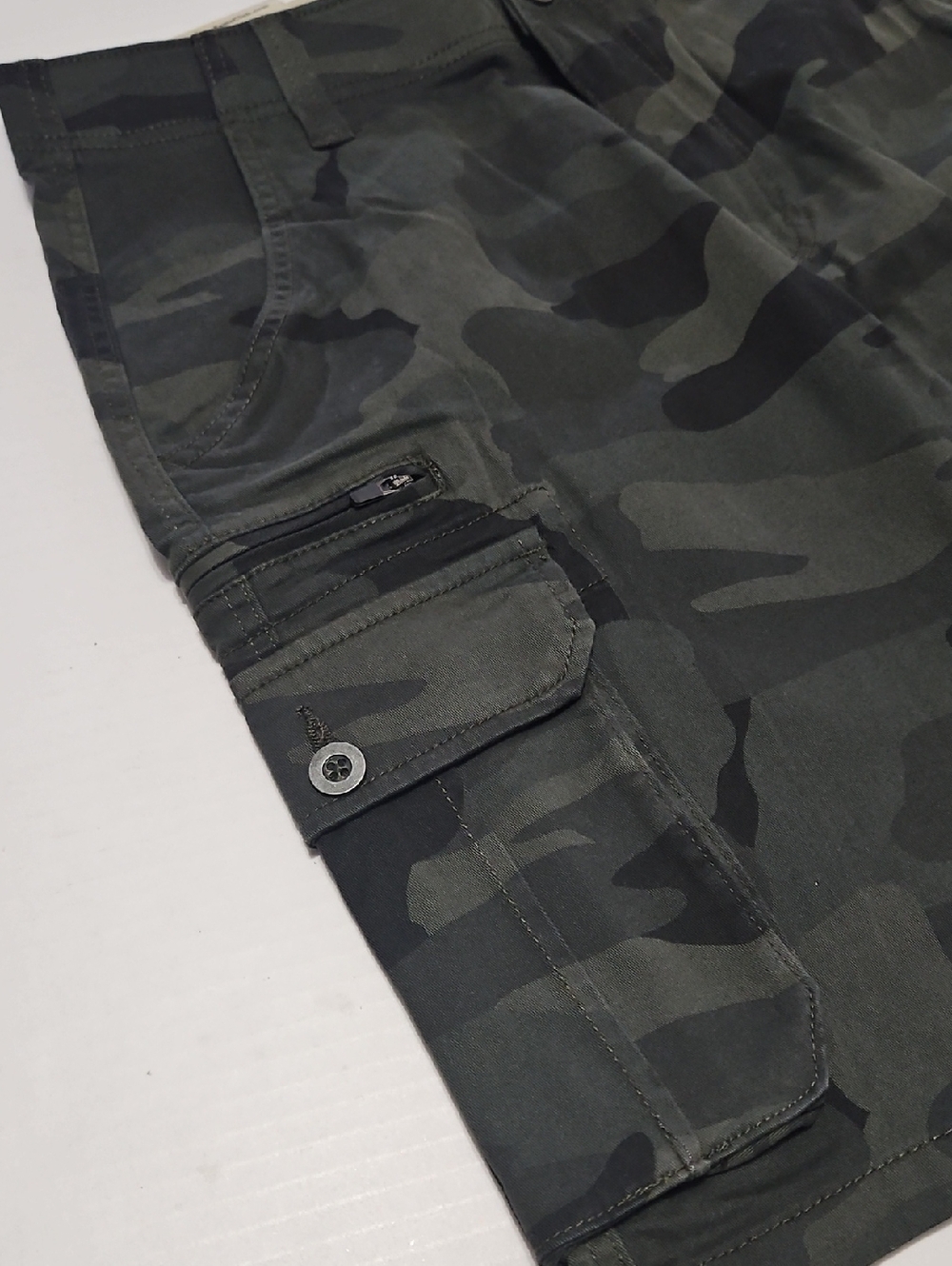 Iron Clothing Co Jungle  Green Camo Men's Stretch Cargo Shorts Size 32 - Picture 10 of 12